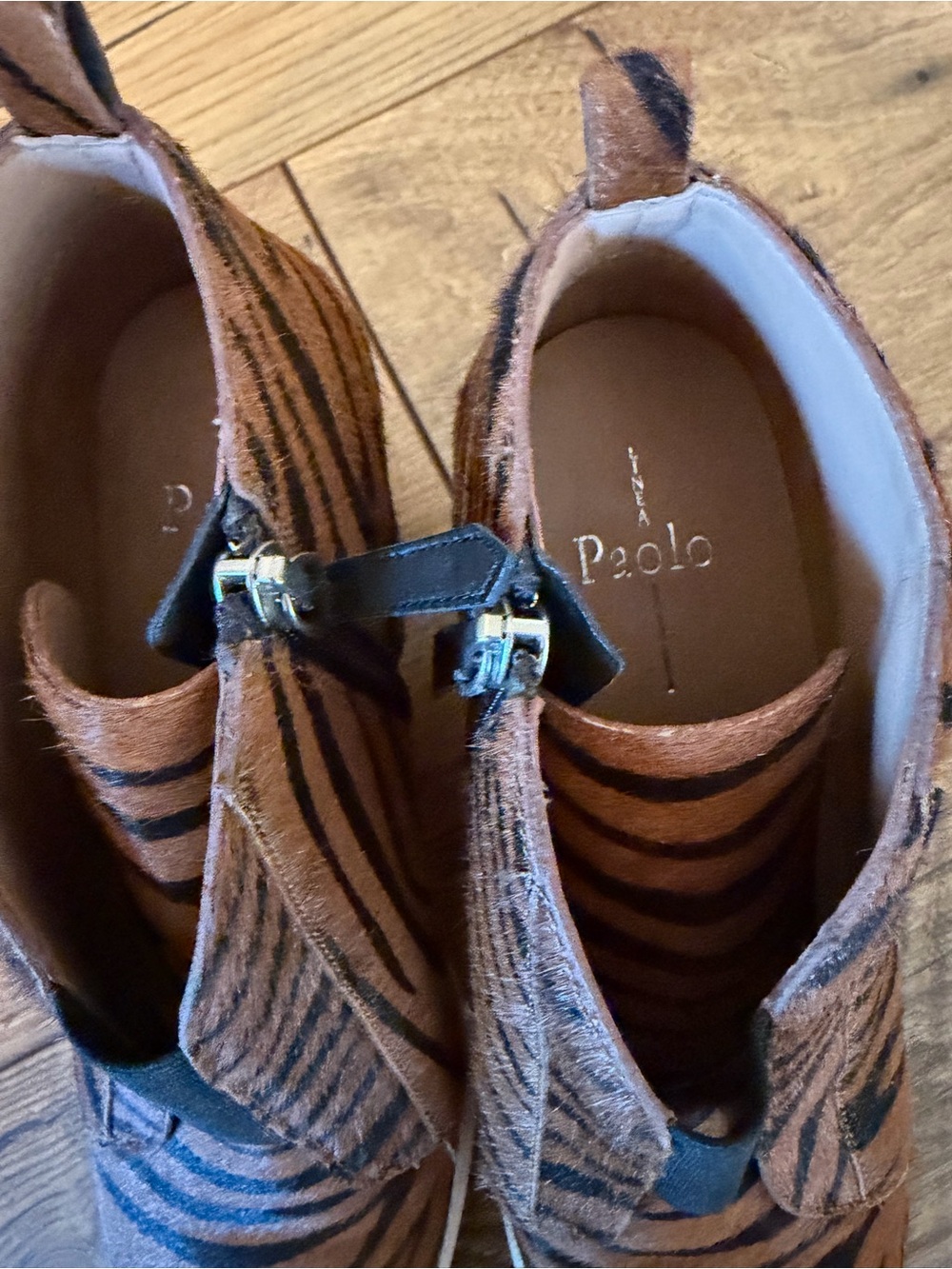 Linea Paolo Anna Tiger Print Calf Hair Wedge Sneaker Bootie Size 7.5 M - Picture 7 of 12